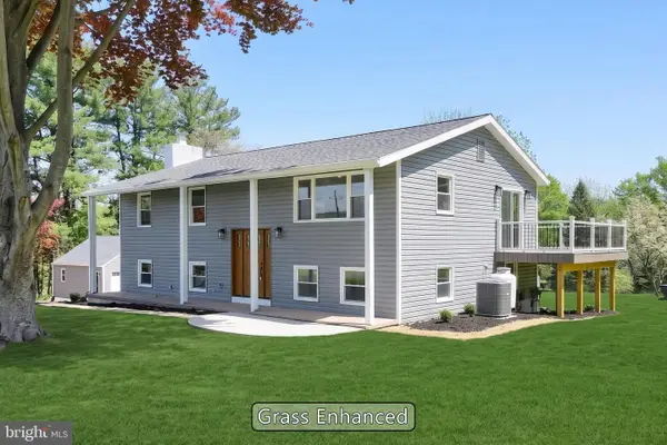 823 Baltimore St, DILLSBURG, PA 17019