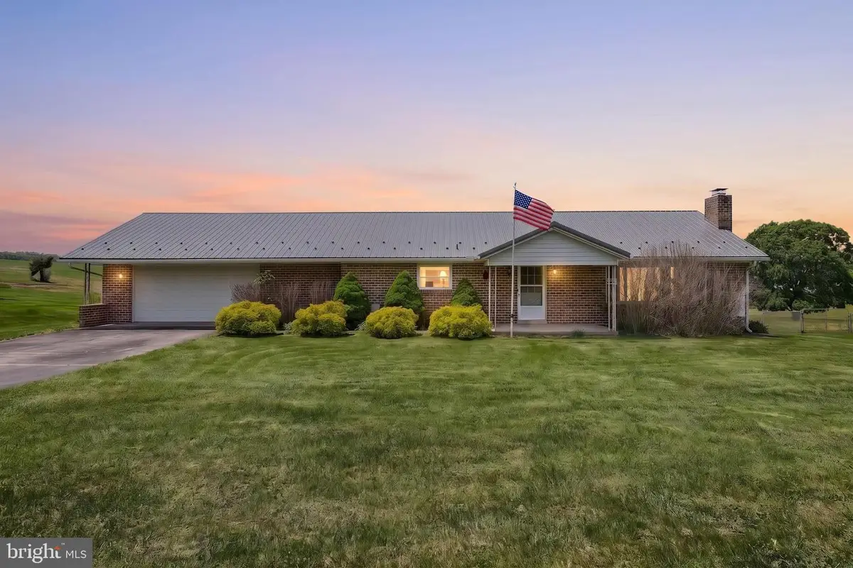 3720 Jefferson Rd, Glen Rock, PA 17327 - #1