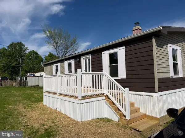 300 Ridge Rd #11, ETTERS, PA 17319