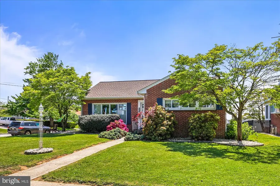 226 Diller Rd, Hanover, PA 17331 - #3