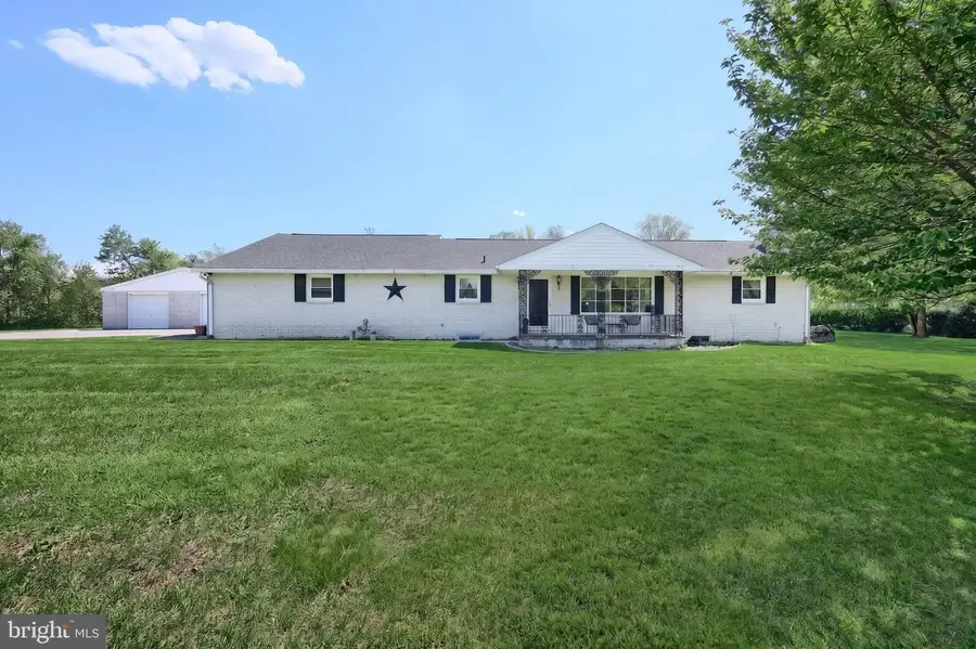 4270 Nursery Rd, Dover, PA 17315 - #2