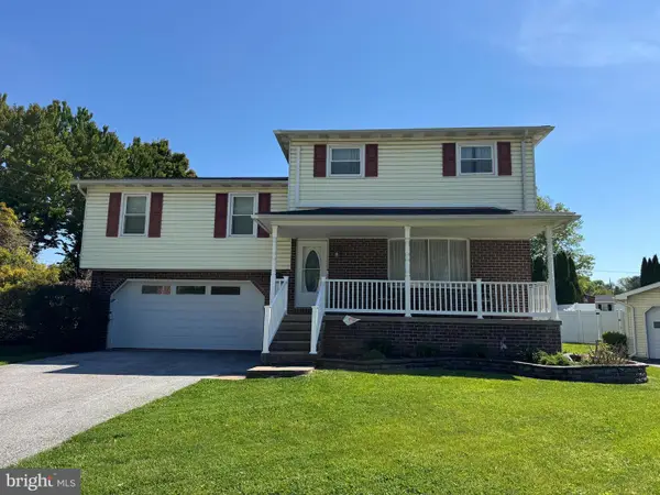 1921 South Dr, YORK, PA 17408