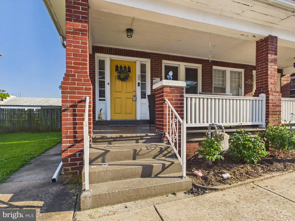 44 E 9th Ave, York, PA 17404 - #1