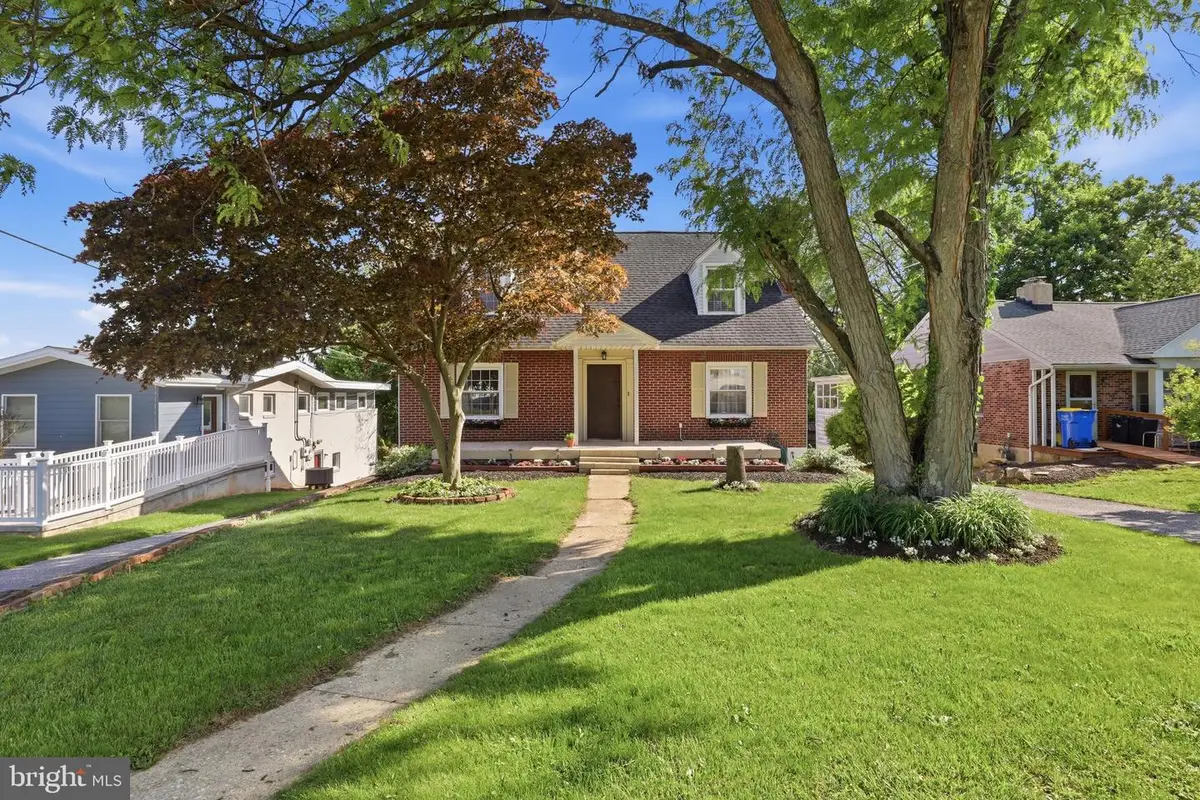 2006 S Queen St, York, PA 17403 - #1