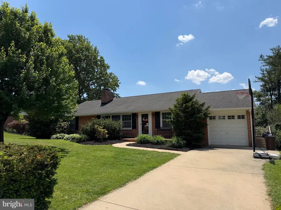 1616 Niles Rd, York, PA 17403 - #2