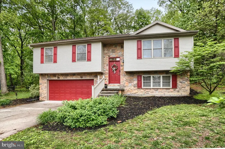 404 Little John Dr, Dillsburg, PA 17019 - #3