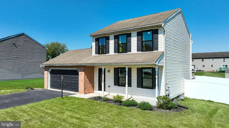 2070 Wyatt Cir, Dover, PA 17315 - #2