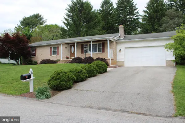 6 Barelyn Dr, NEW FREEDOM, PA 17349