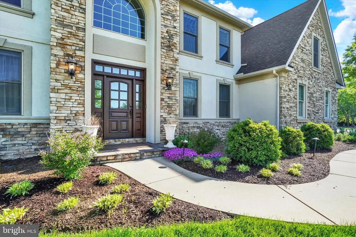 1302 Wicklow Dr, York, PA 17404 - #1