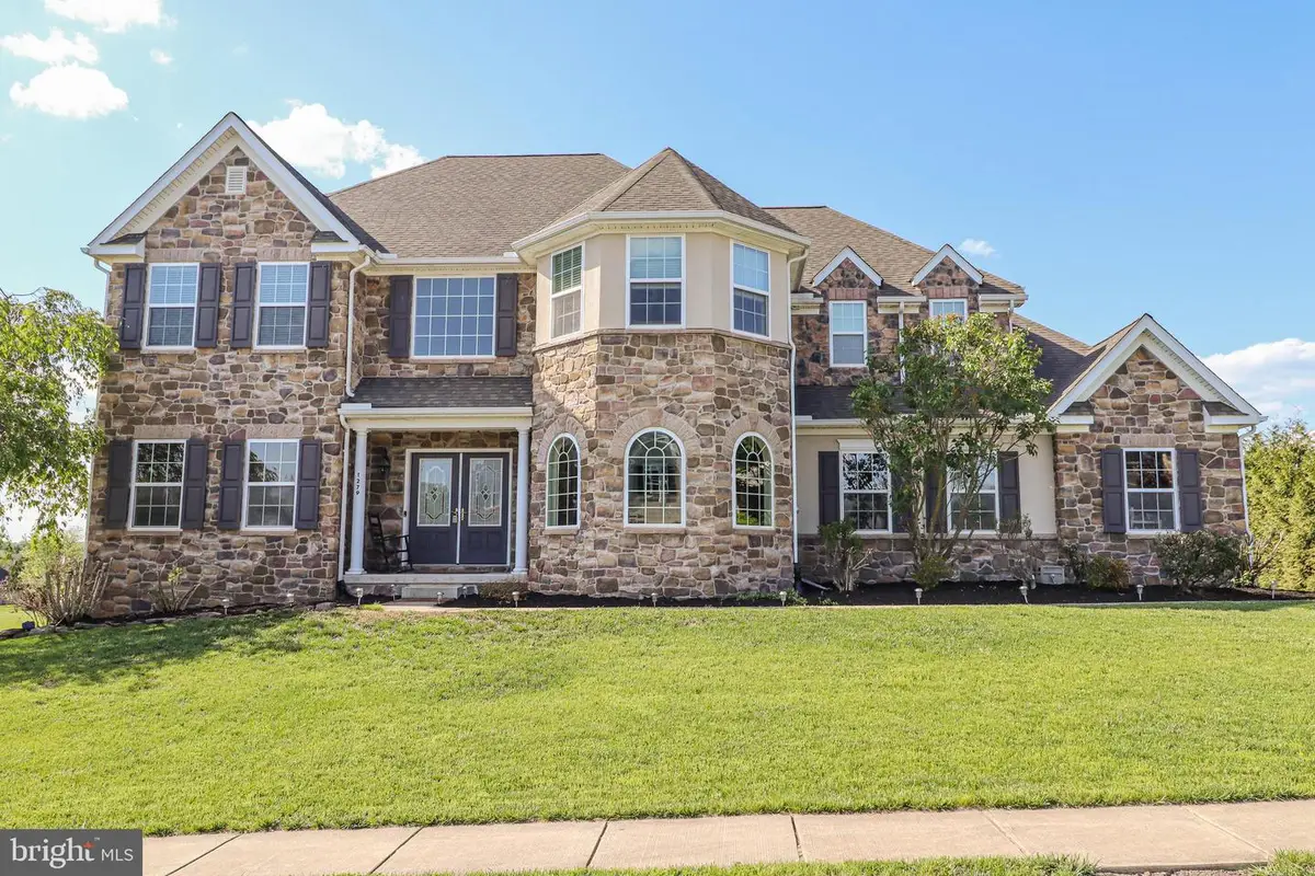 1279 Aylesbury Ln, York, PA 17404 - #1