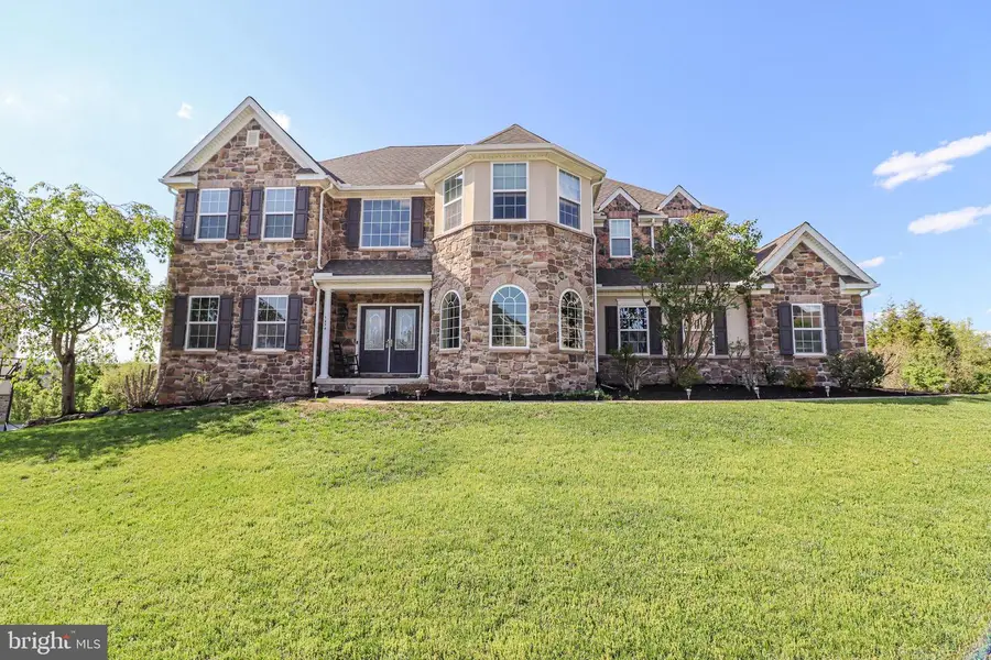 1279 Aylesbury Ln, York, PA 17404 - #3