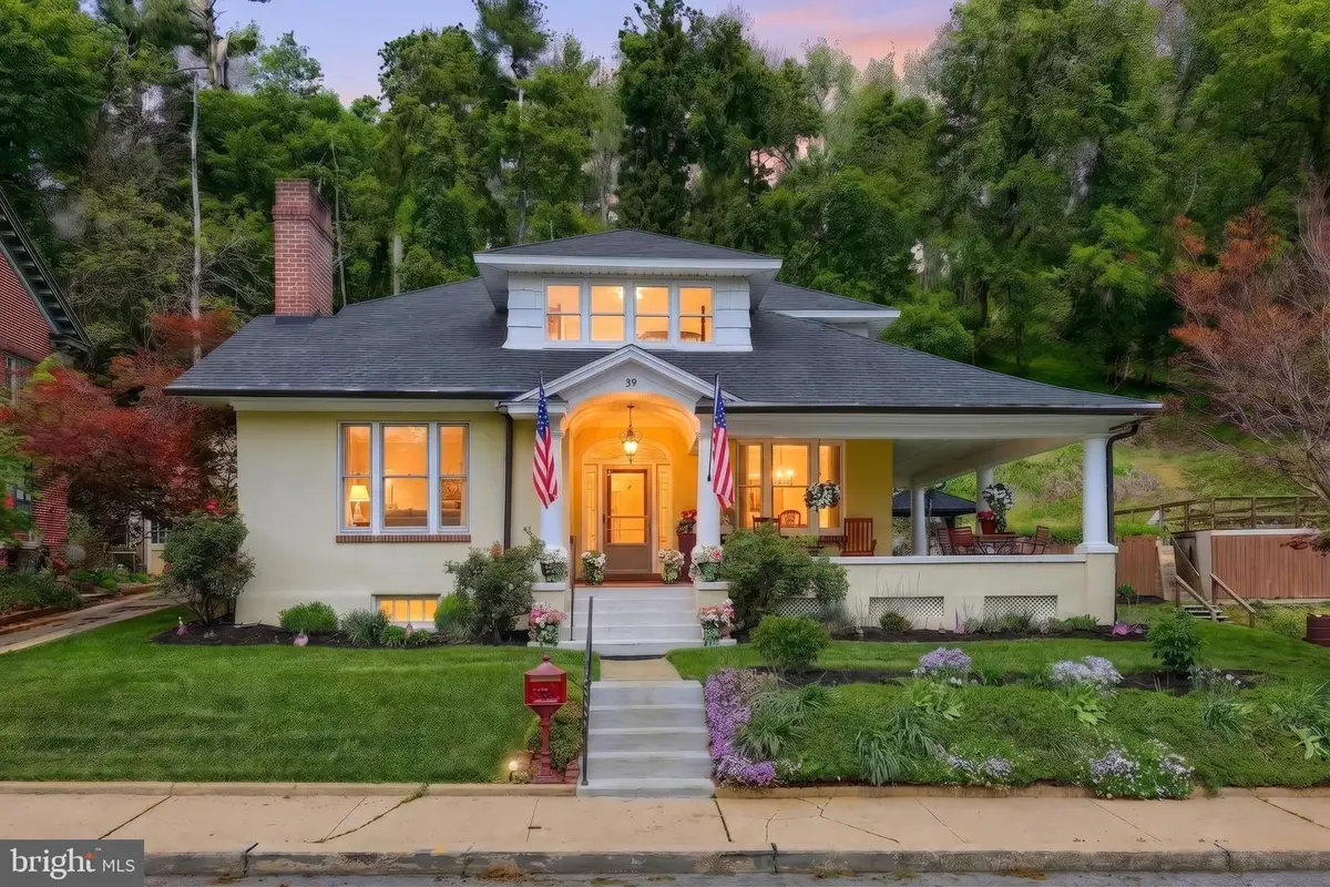 39 Cottage Ave, Glen Rock, PA 17327 - #1