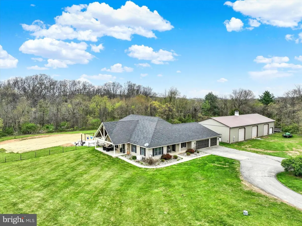 1685 Bahns Mill Rd, Windsor, PA 17366 - #1