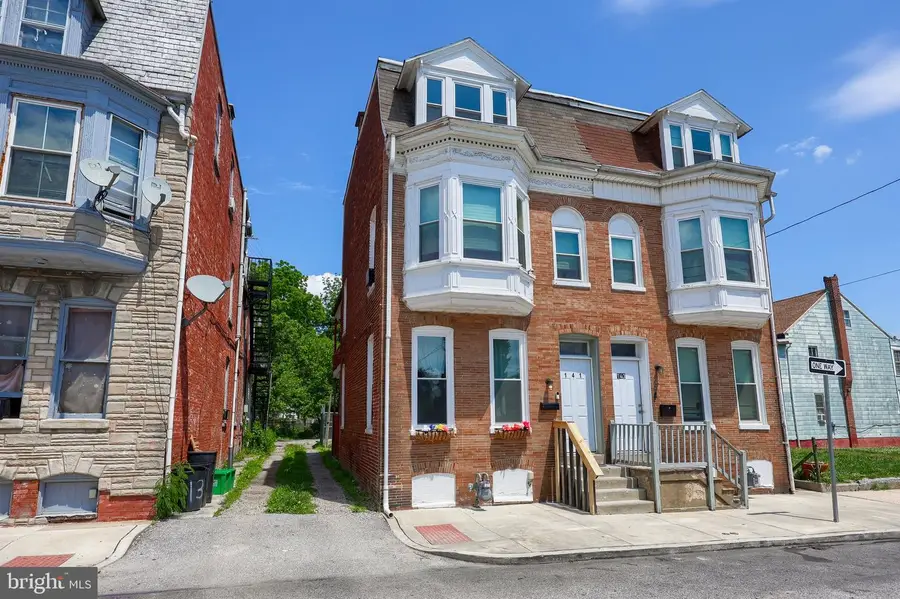 141 S West St, York, PA 17401 - #2