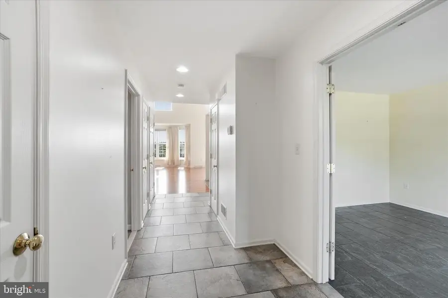 106 N Fountain Dr #4, York, PA 17402 - #2