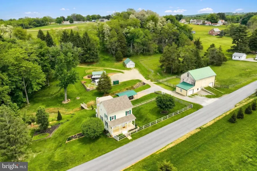 1425 Sunnyside Rd, Spring Grove, PA 17362 - #2