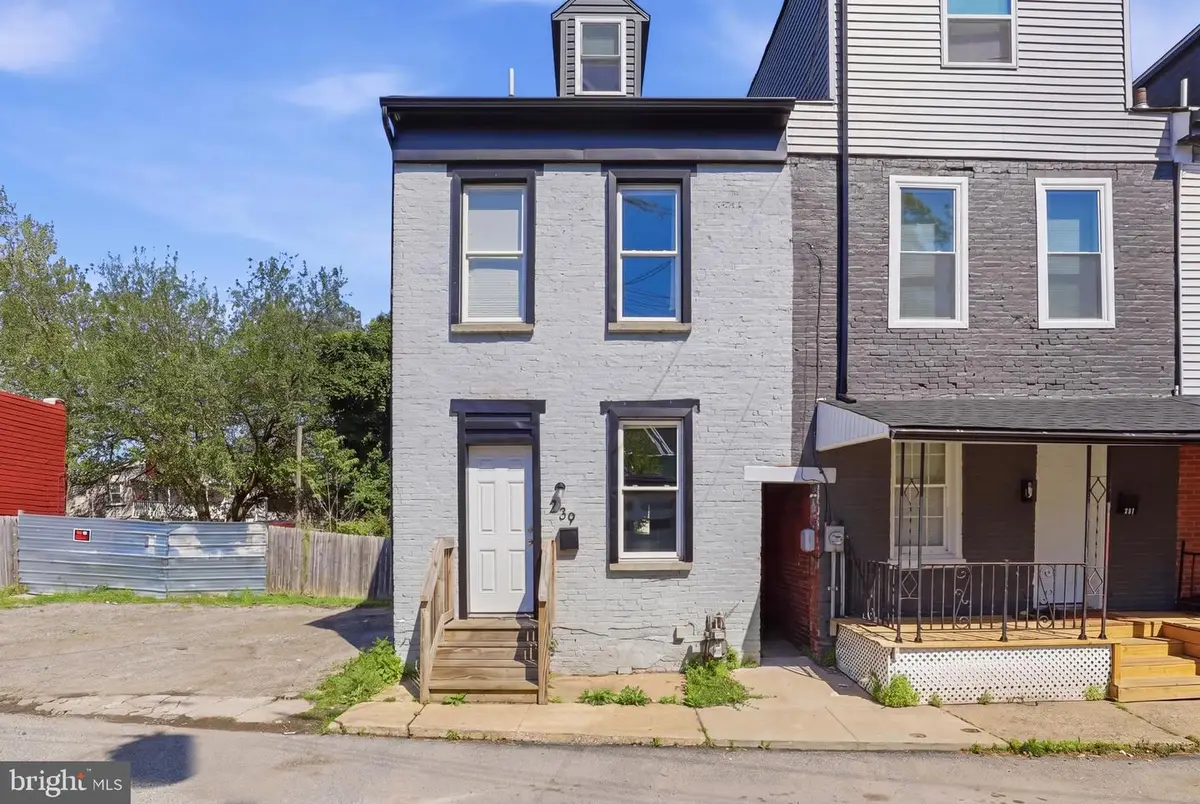 239 Franklin Way, York, PA 17403 - #1