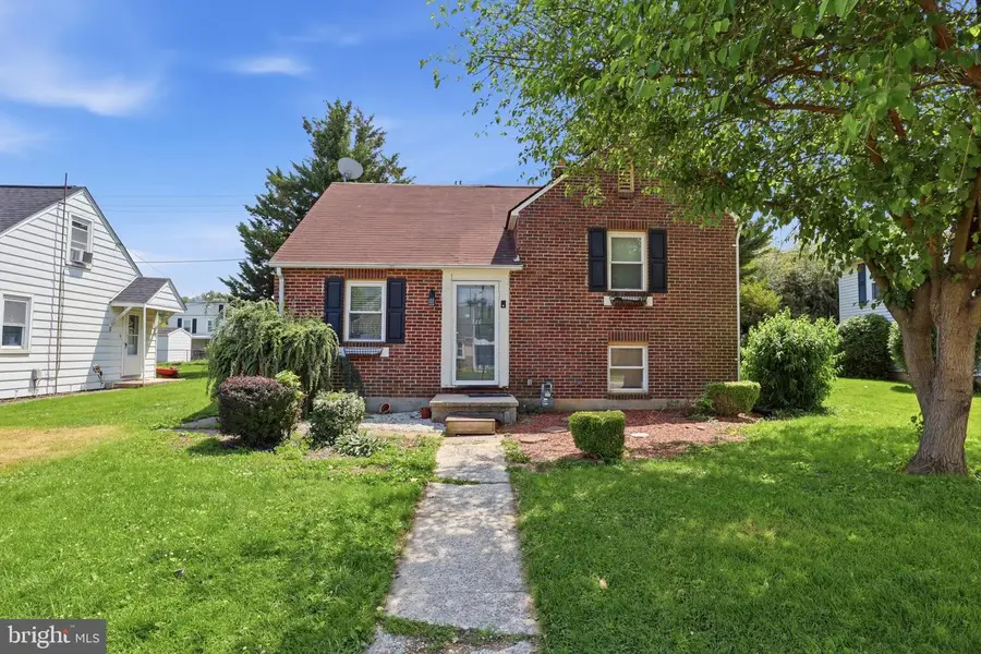 746 Priority Rd, York, PA 17404 - #2