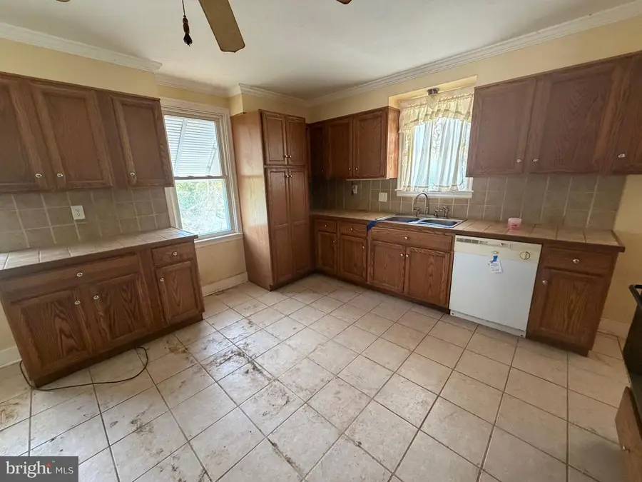 7705 Altland Ave, Abbottstown, PA 17301 - #2