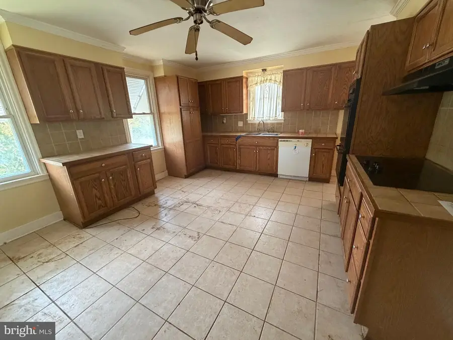 7705 Altland Ave, Abbottstown, PA 17301 - #3