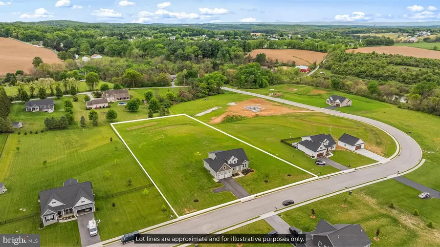 347 Steeple View Dr, Hanover, PA 17331 - #3