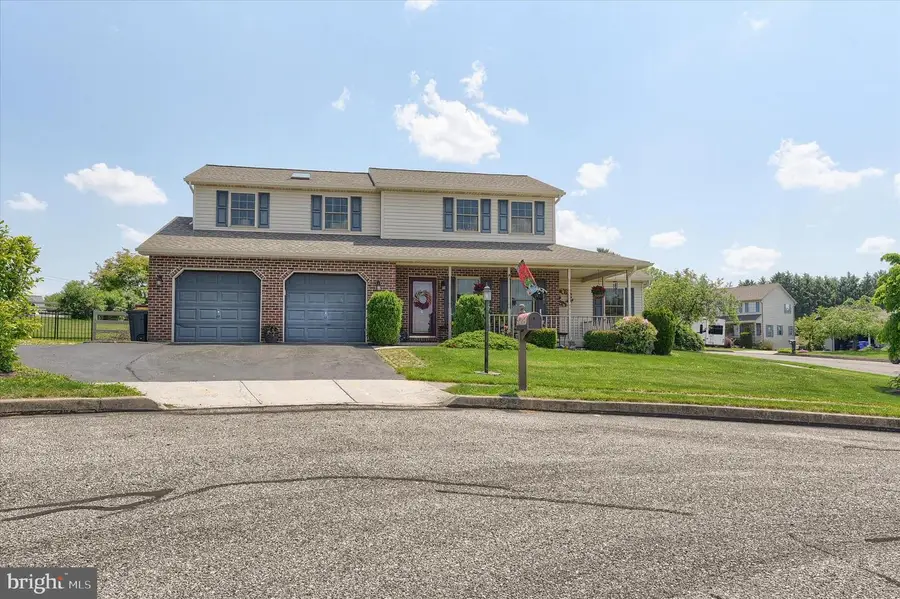 8 Haverford Cir, Manchester, PA 17345 - #2