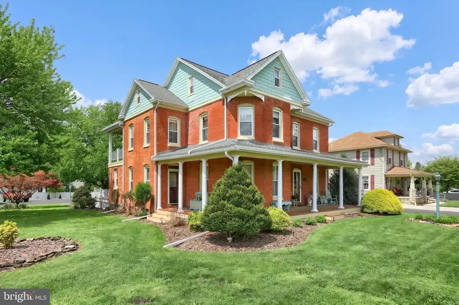 345 Westminster Ave, Hanover, PA 17331 - #2