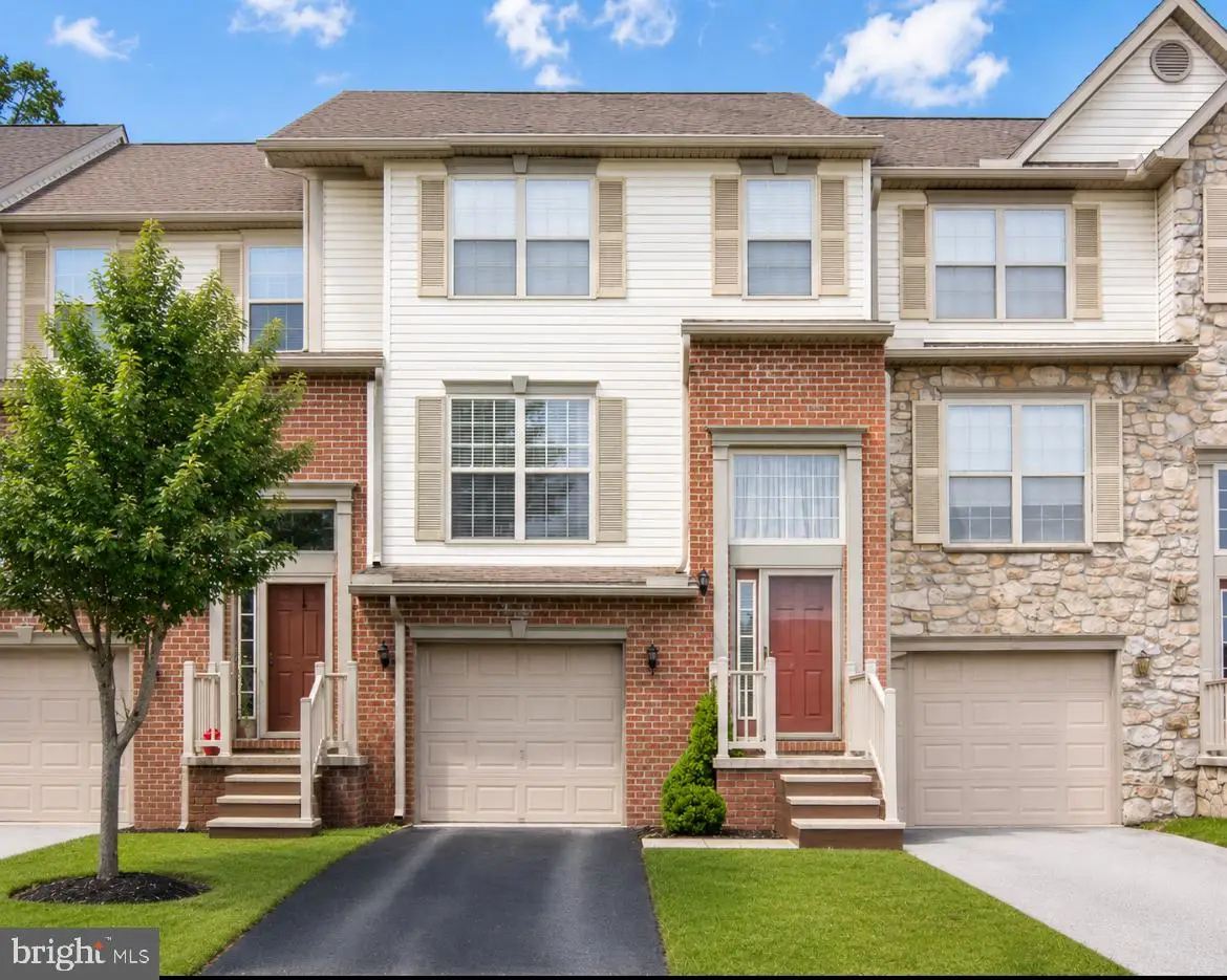 95 Colonial Dr, Hanover, PA 17331 - #1
