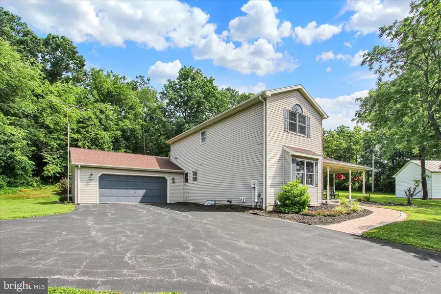 7208 Kopp Rd, Spring Grove, PA 17362 - #2