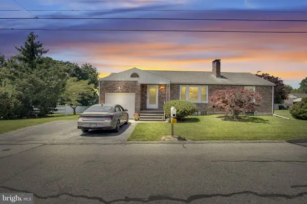 2776 Clear Springs Blvd, YORK, PA 17406