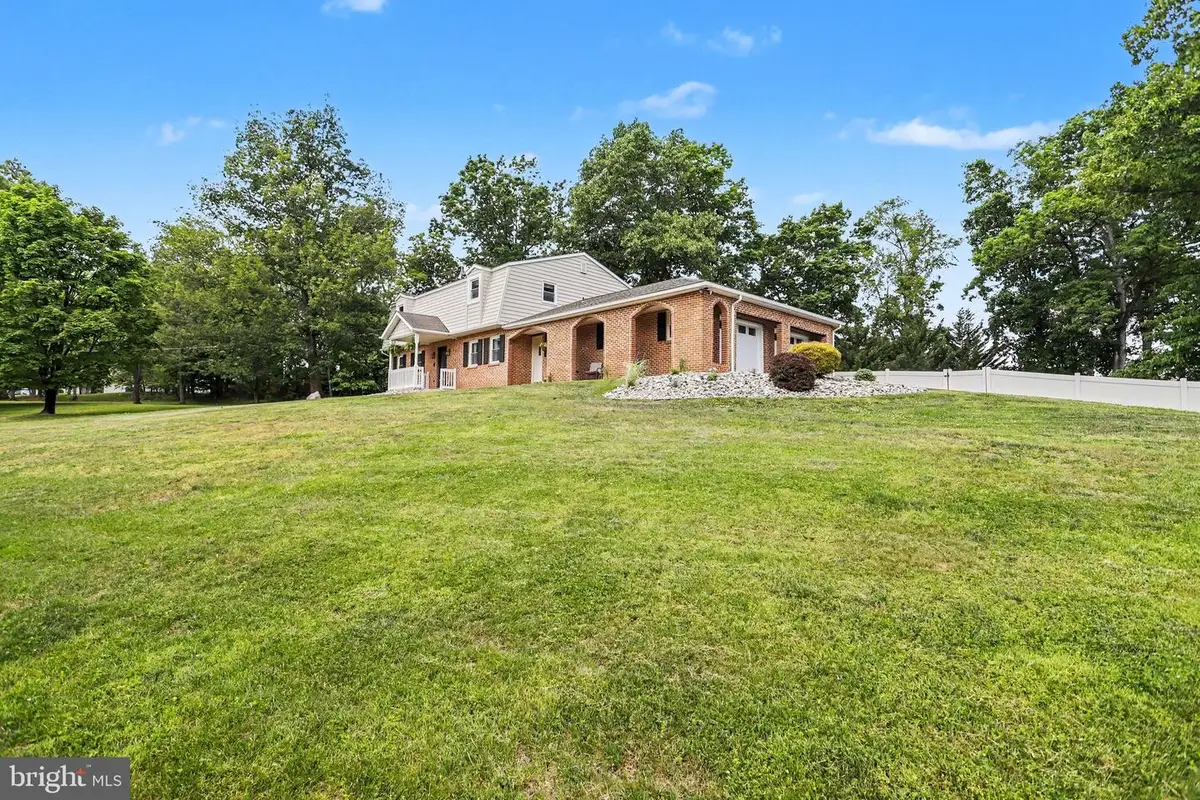1380 Valley Green Rd, Etters, PA 17319 - #1