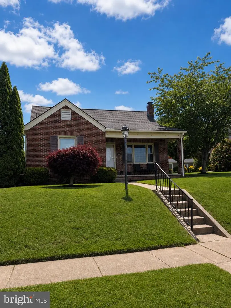 177 S 6th St, Mount Wolf, PA 17347 - #1