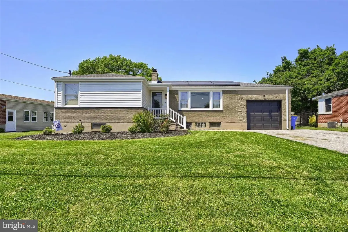 2740 Clearbrook Blvd, York, PA 17406 - #1