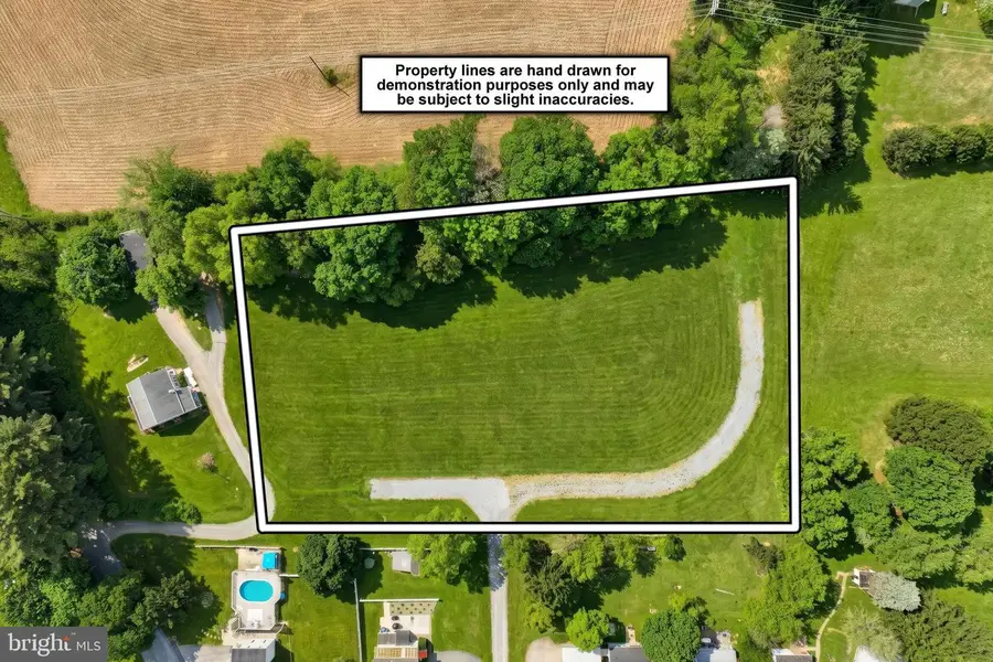 361 Springvale Rd, Red Lion, PA 17356 - #2
