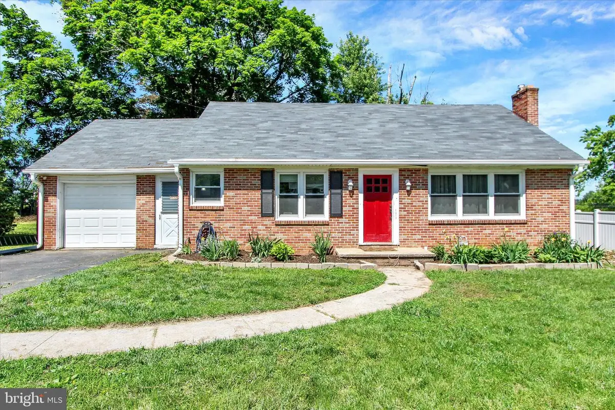 2250 S Queen St, York, PA 17402 - #1