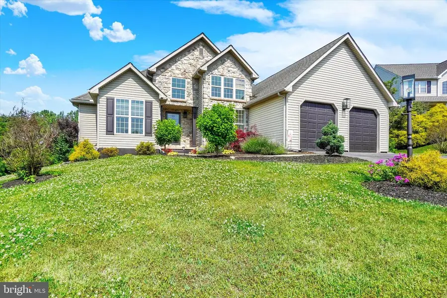 558 Monarch Dr, York, PA 17403 - #2
