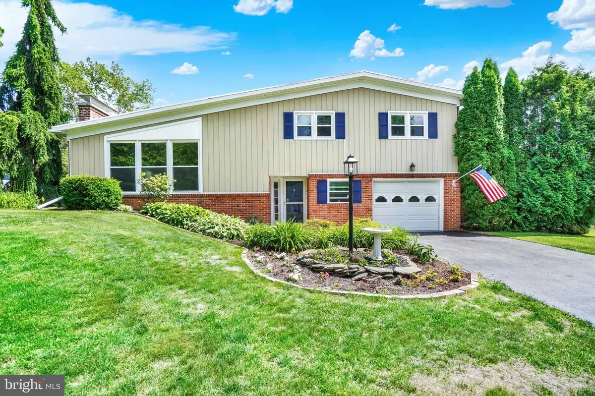 4158 Trowbridge Rd, York, PA 17402 - #1