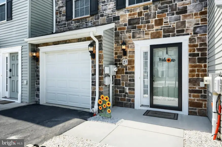 27 Holstein Dr, Hanover, PA 17331 - #3