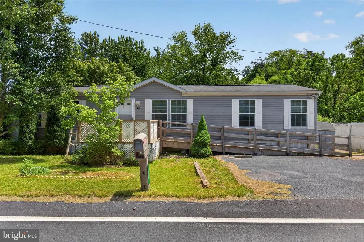 910 Pines Rd, Etters, PA 17319 - #1