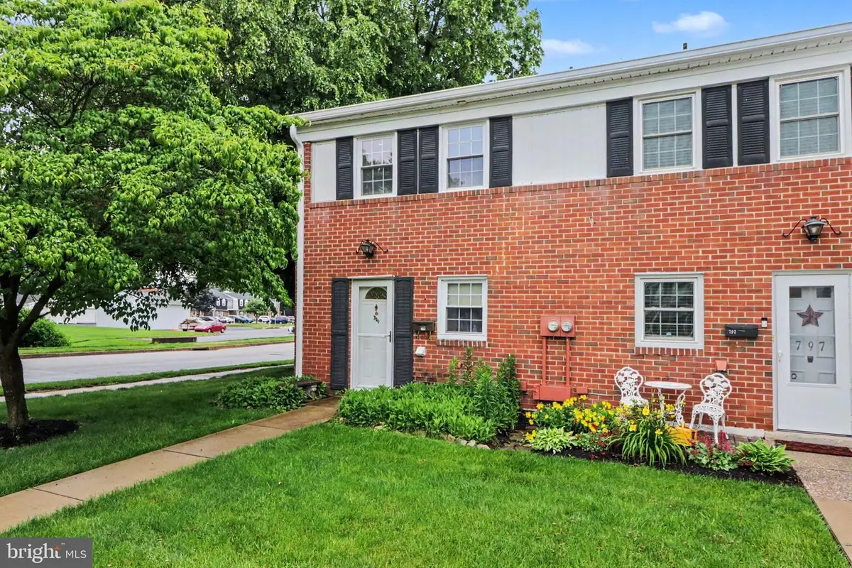799 Hardwick Pl, York, PA 17404 - #1