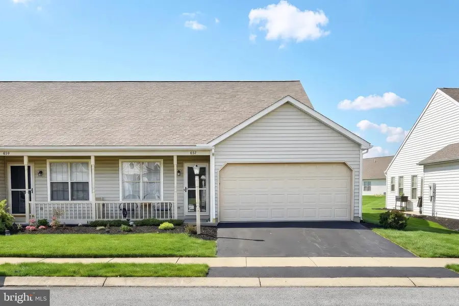 657 Kyle Rd, York, PA 17404 - #2