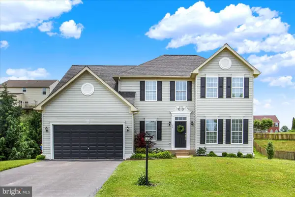 58 Malek Dr, HANOVER, PA 17331