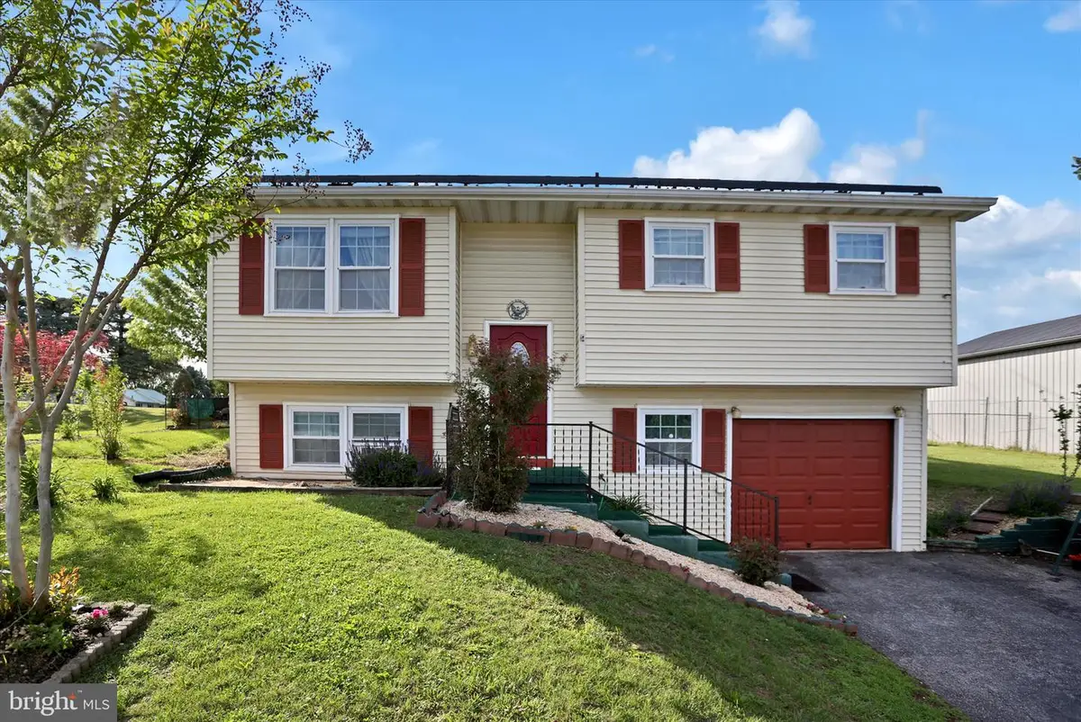 3269 Night In Gale Dr, Dover, PA 17315 - #1