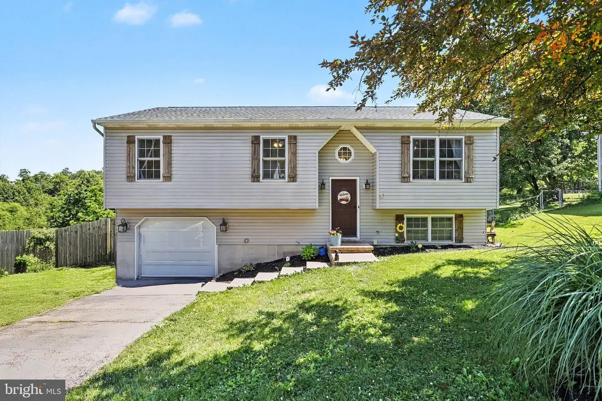 50 Rebecca Dr, York Haven, PA 17370 - #1