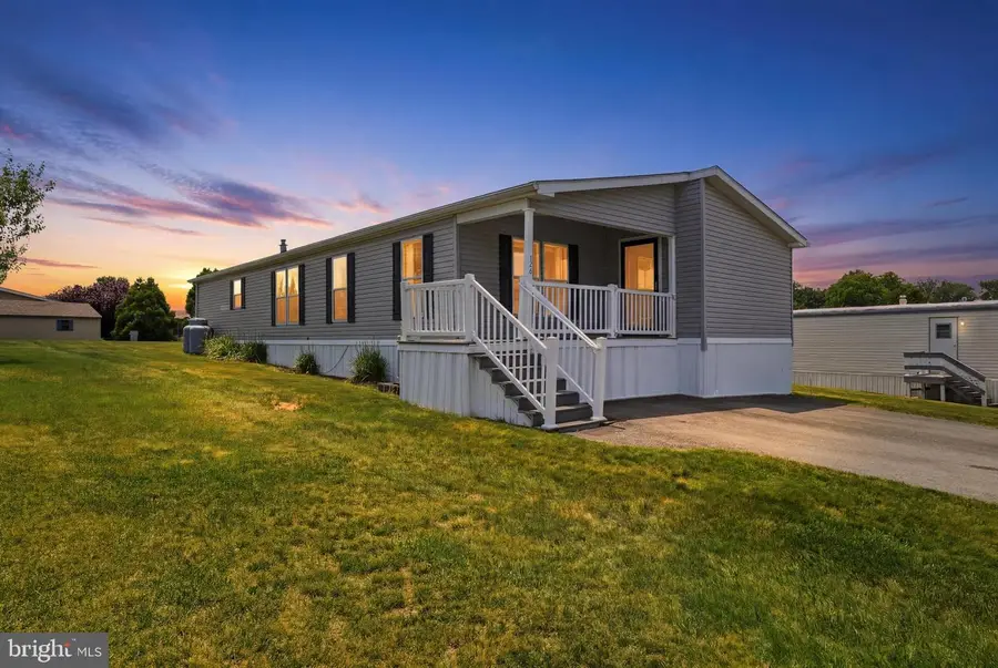124 Lisa Cir, York, PA 17406 - #2