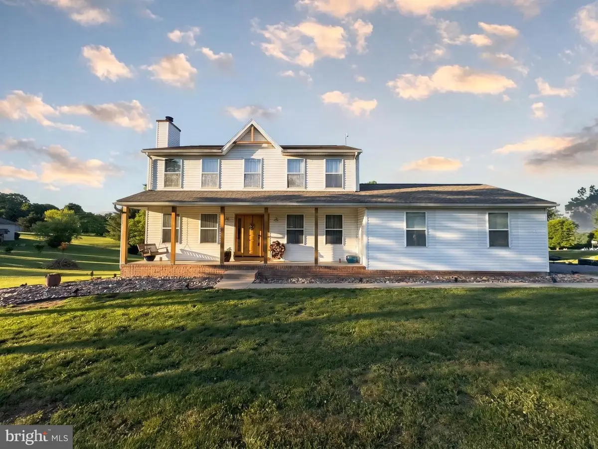 15217 Sparklin Springs Ln, Airville, PA 17302 - #1