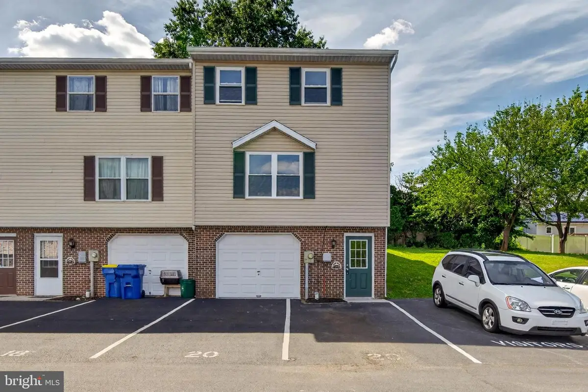 20 Pine Dr, Manchester, PA 17345 - #1