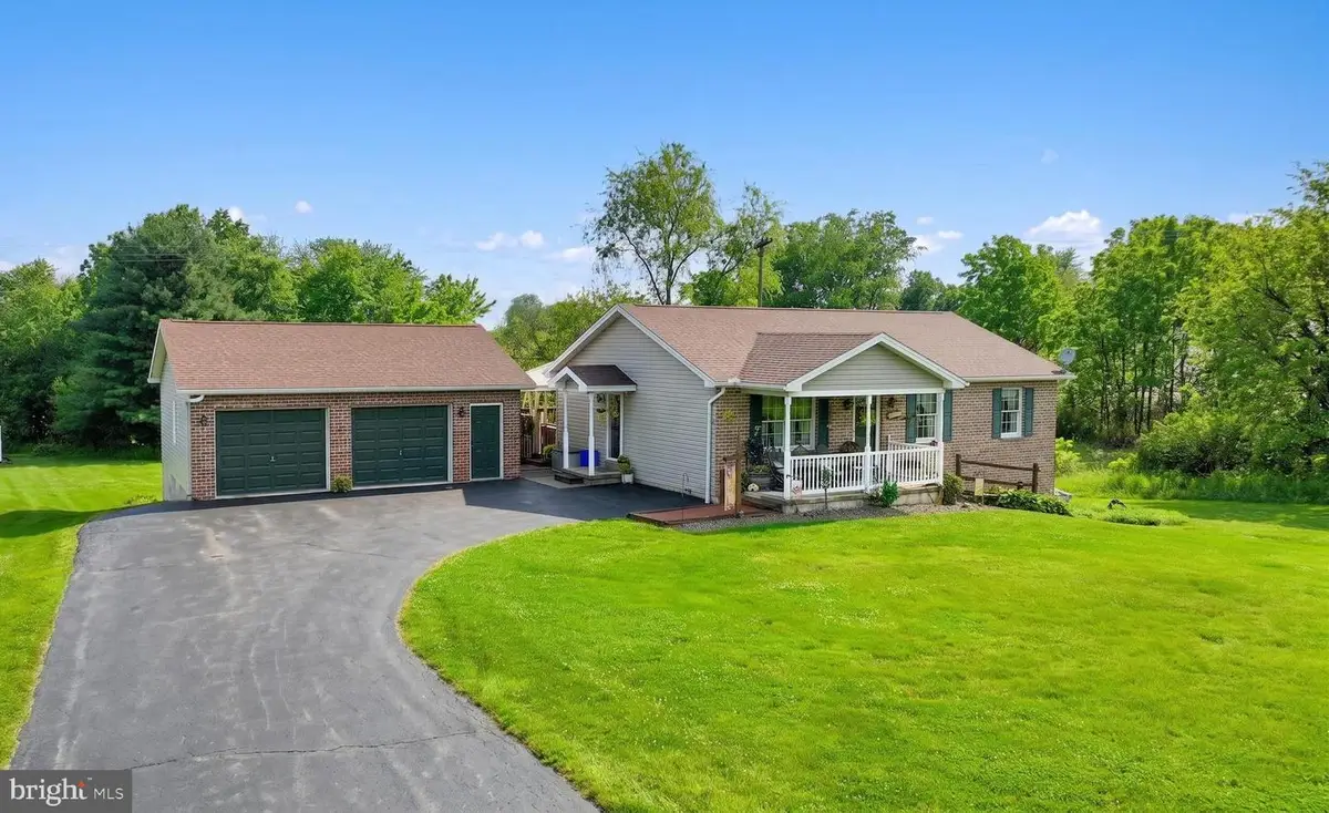 2251 Meetinghouse Rd, Spring Grove, PA 17362 - #1