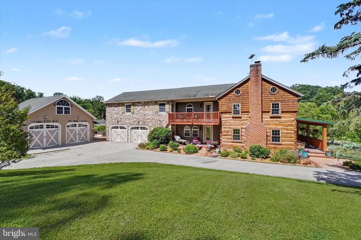 4941 Walters Hatchery Rd, Spring Grove, PA 17362 - #1