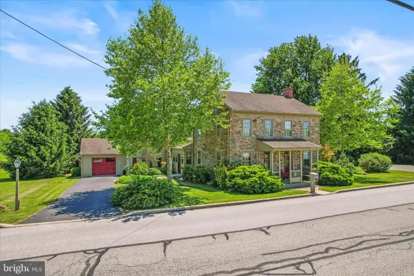 125 Hickory Ln, HANOVER, PA 17331